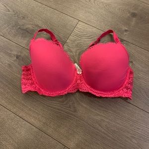 Victoria’s Secret Dream Angels lined Demi bra